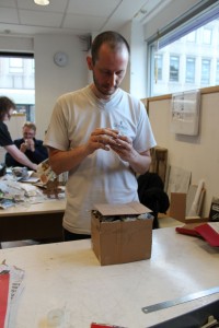 EGG_DROP_BGD025